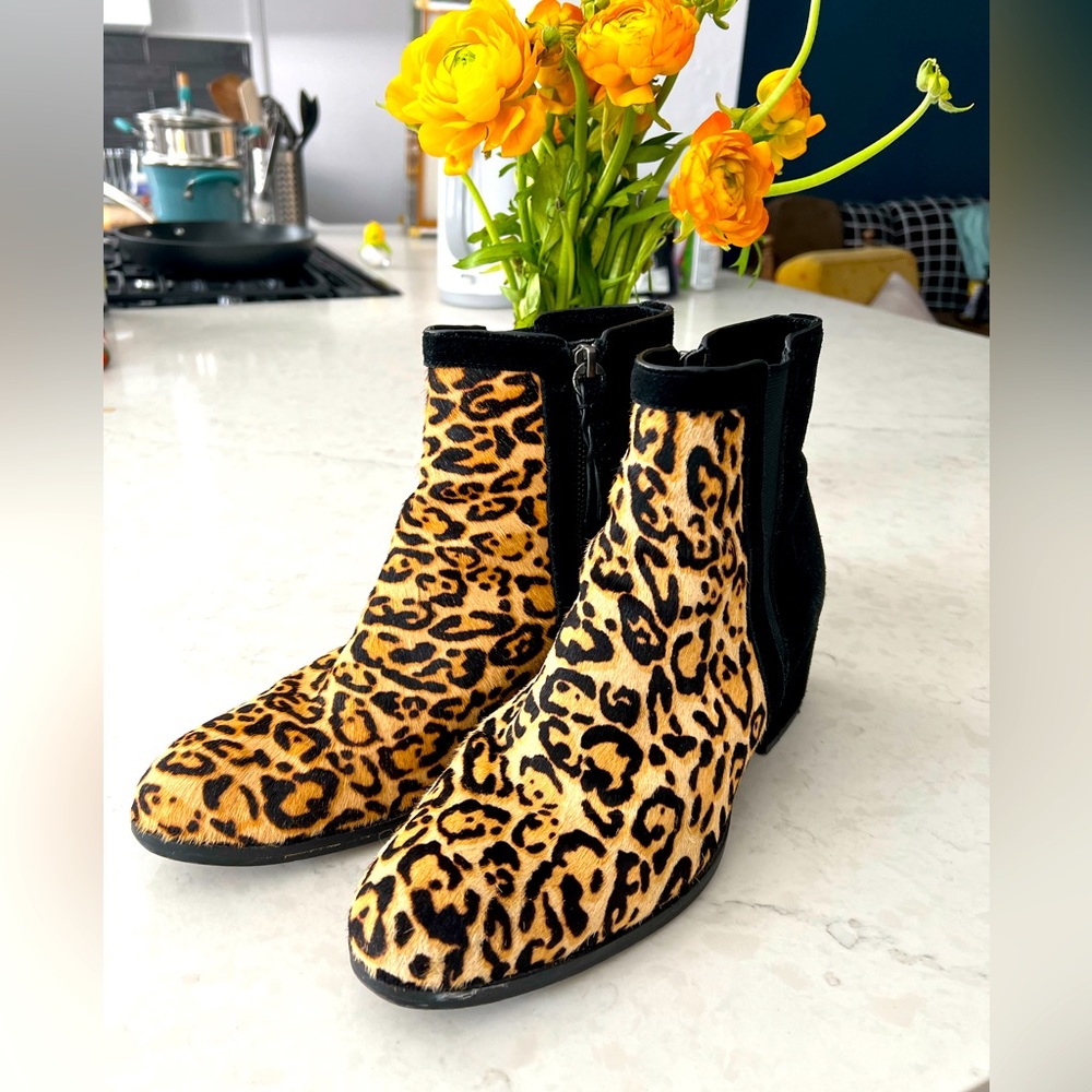 Cheetah print suede booties from Splendid women’s size 9.5